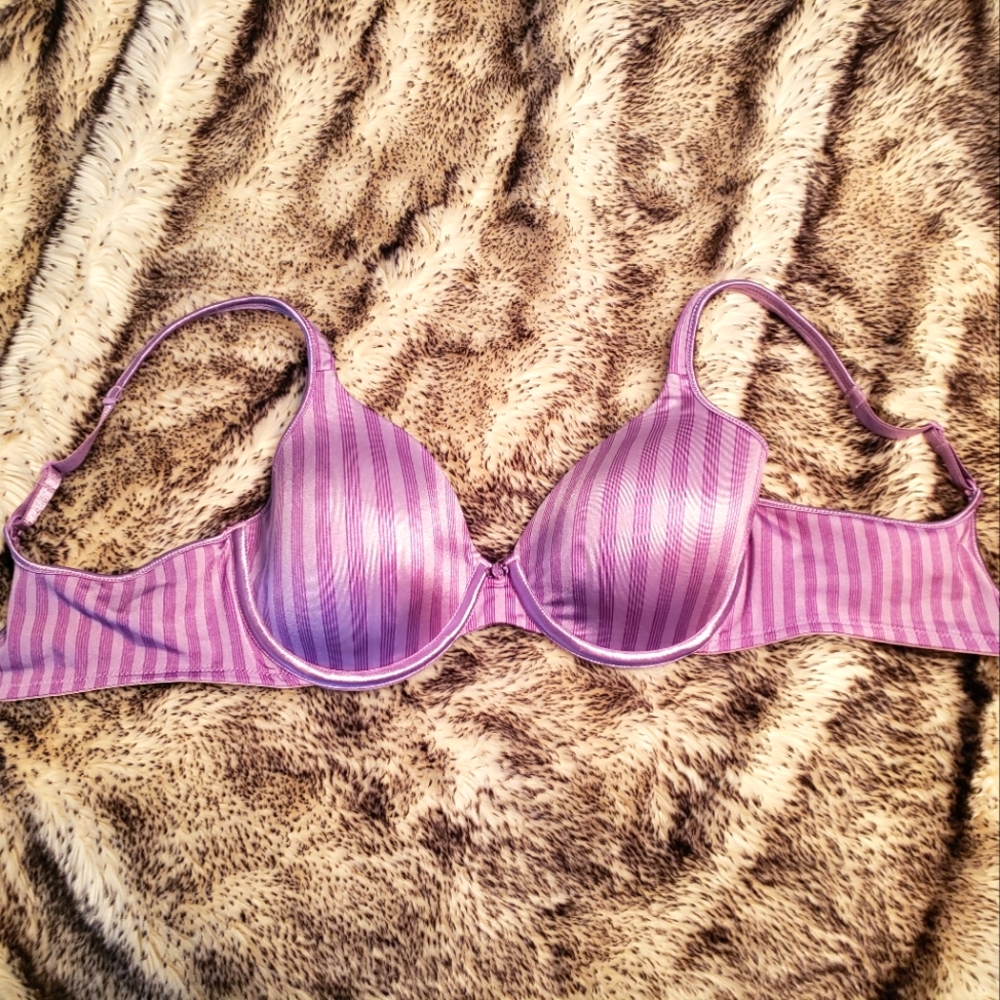 Set of Bali One Smooth U smoothing underwire bras 36C